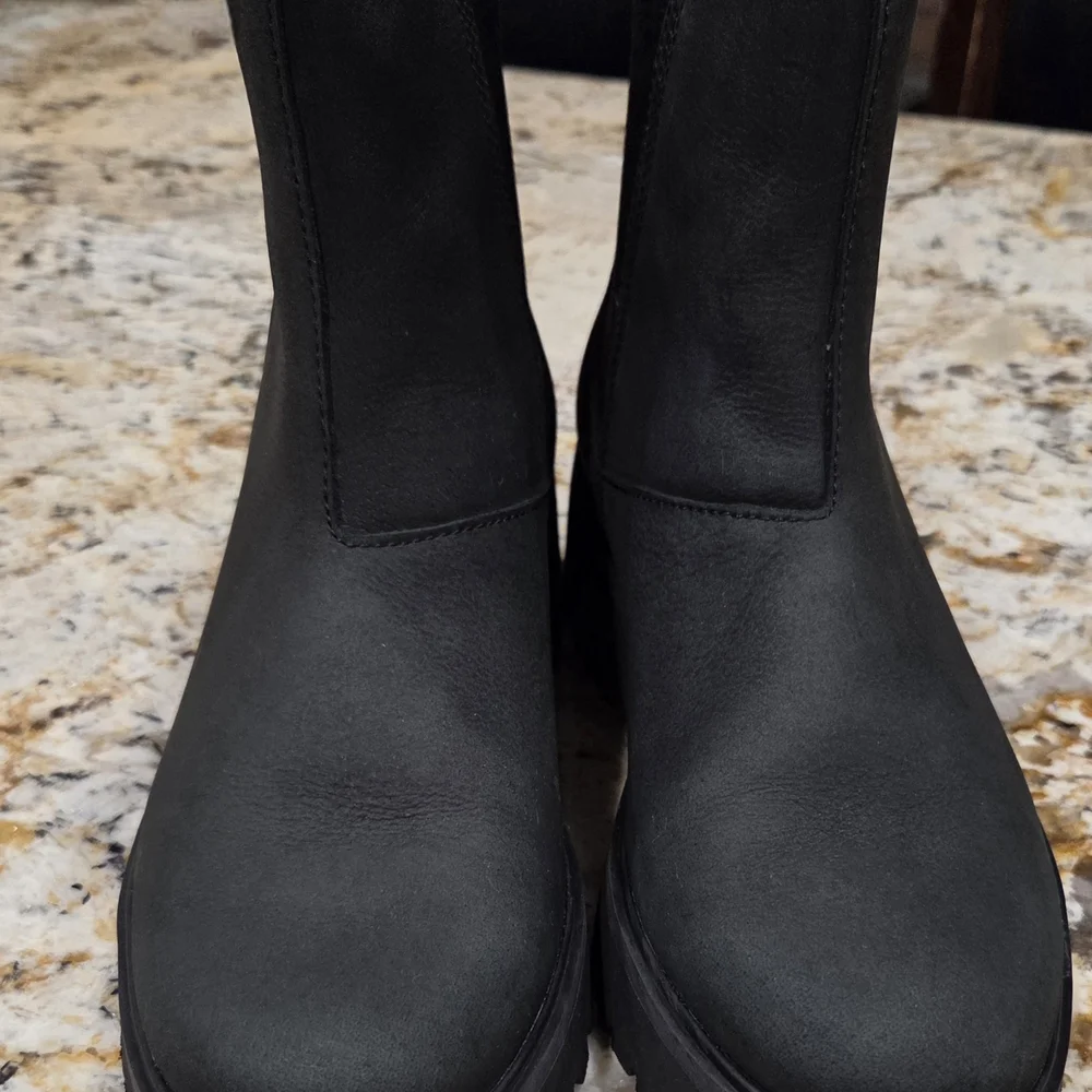 NWOB Timberland Carnaby Cool Chelsea Black Women's Boots Size 9.5 - Picture 3 of 3